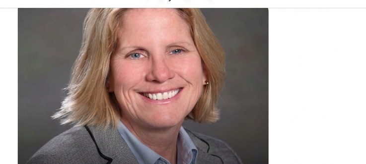 Deborah Munno headshot